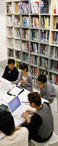 CA+T (Contemporary Art and Theory)