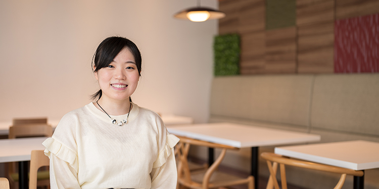 情報科学部 知能工学科 4年 田中 鈴乃さん