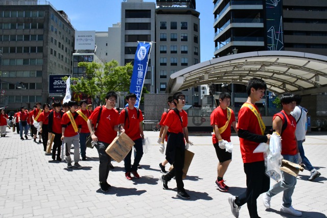 旧市民球場跡地に到着