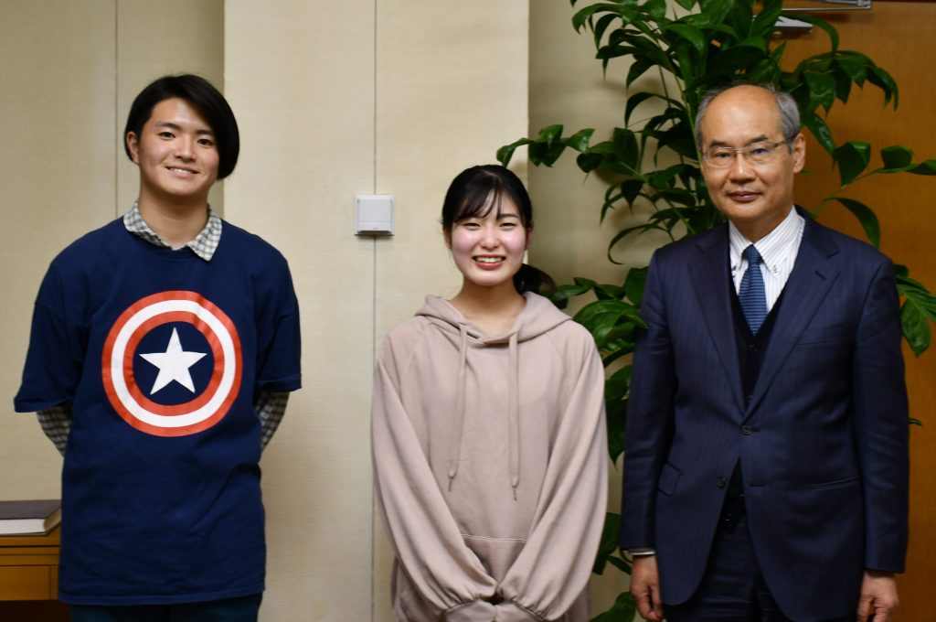 藤本さん、新井さん、若林学長