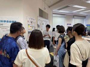 テーマ2発表の様子