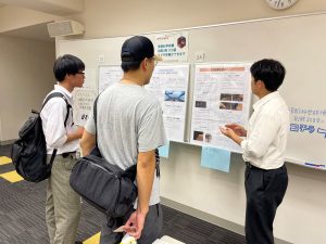 テーマ13発表の様子