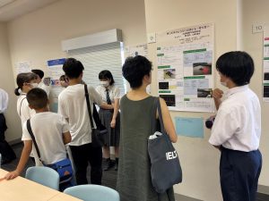 テーマ9発表の様子