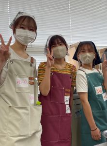 旅するテーブルの実施学生3名