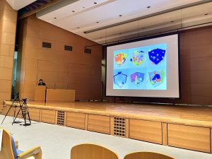 若者の強く生きていける社会を目指す展覧会