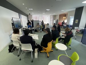 ディスカッションの様子（おりづる再生プロジェクト）2