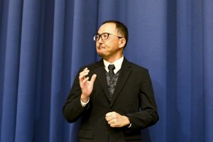 同窓会 鍋屋会長挨拶