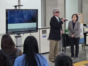 森井さんの講話の様子の写真