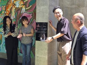壁画完成お披露目会の様子