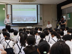 読み聞かせの様子